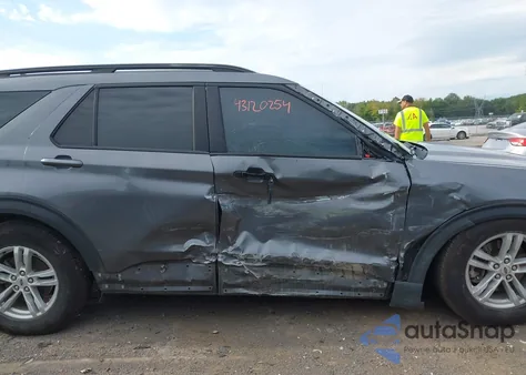 2021 Ford Explorer Xlt z USA, uszkodzony, nr VIN 1FMSK8DH8MGB78149